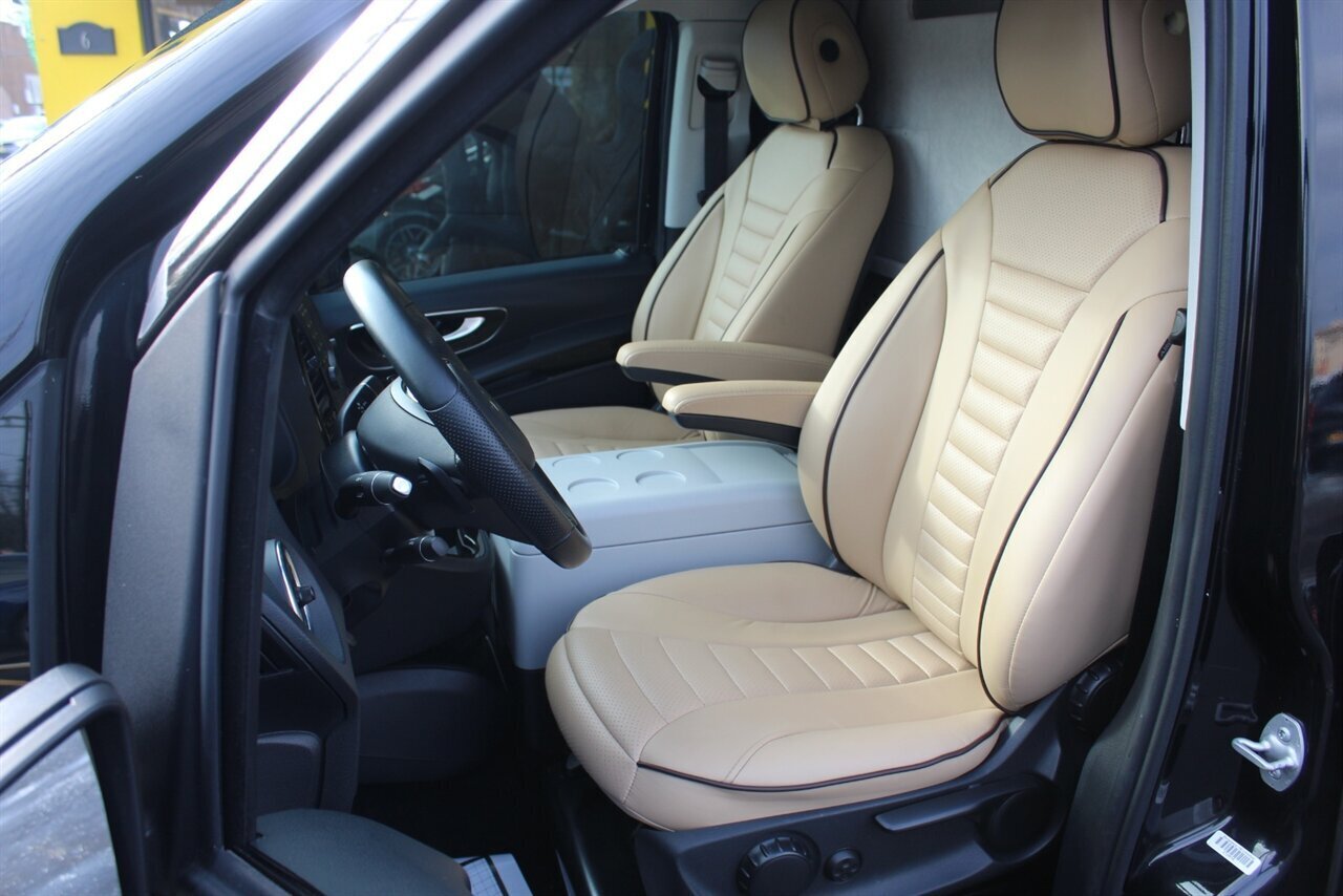 2019 Mercedes-Benz Metris Executive - Photo 6 - Red Bank, NJ 07701