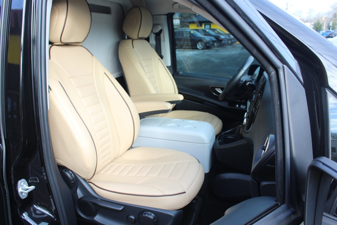 2019 Mercedes-Benz Metris Executive - Photo 8 - Red Bank, NJ 07701