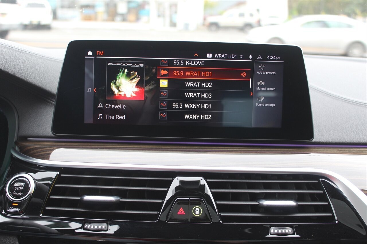 2020 BMW M550i xDrive - Photo 11 - Red Bank, NJ 07701