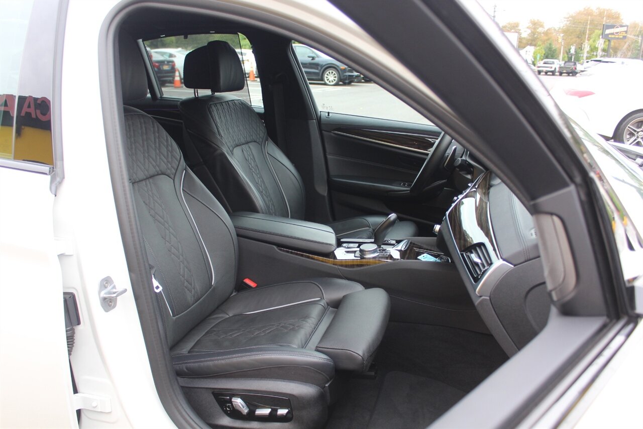 2020 BMW M550i xDrive - Photo 61 - Red Bank, NJ 07701