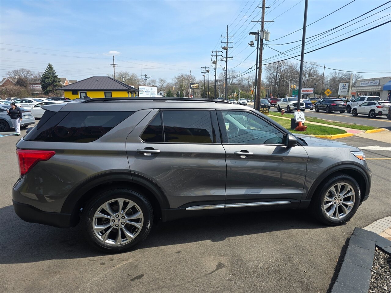2022 Ford Explorer XLT - Photo 25 - Red Bank, NJ 07701