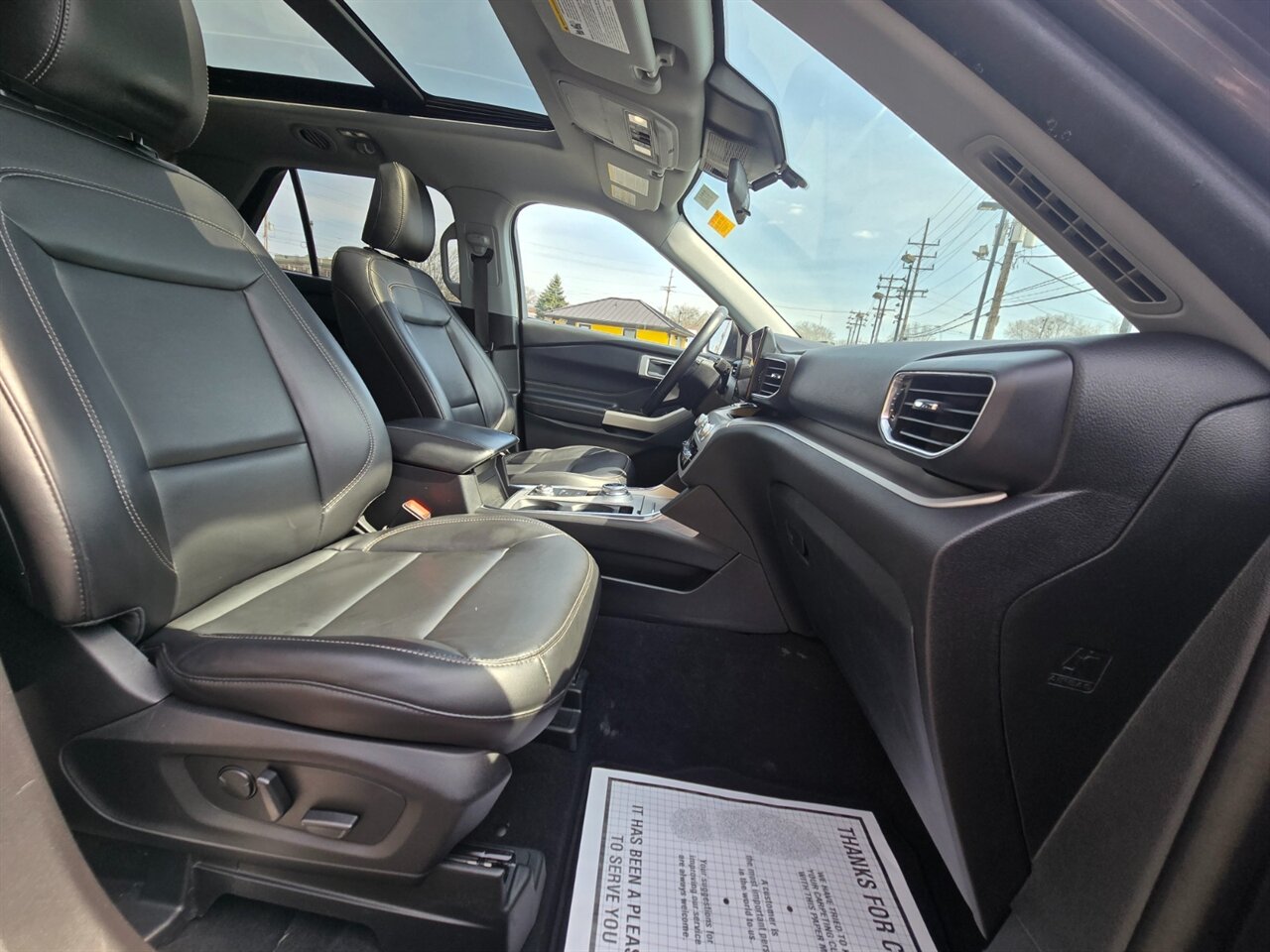 2022 Ford Explorer XLT - Photo 14 - Red Bank, NJ 07701