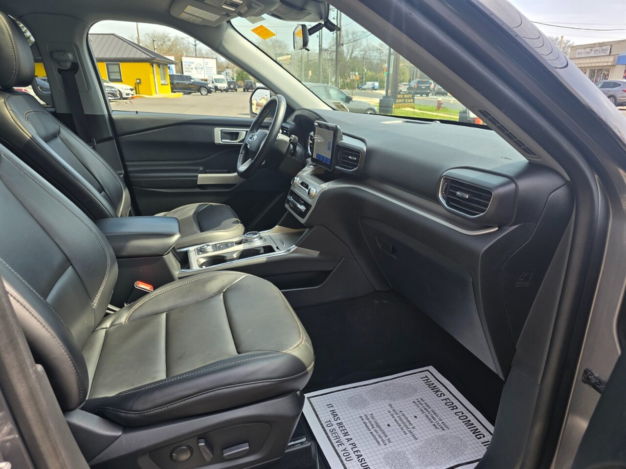 2022 Ford Explorer XLT - Photo 13 - Red Bank, NJ 07701