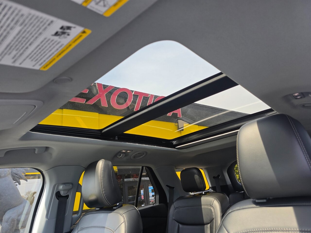 2022 Ford Explorer XLT - Photo 20 - Red Bank, NJ 07701