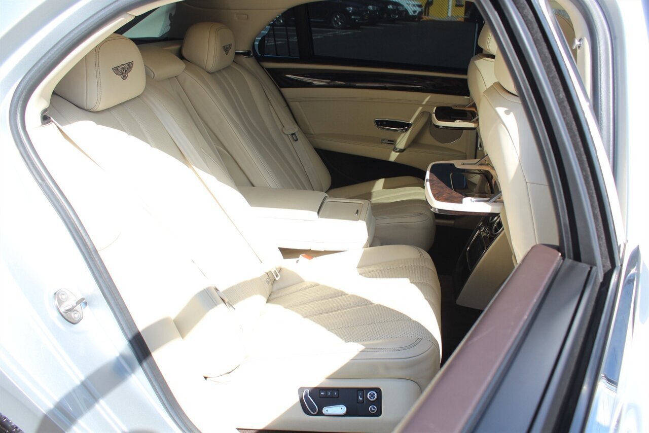 2016 Bentley Flying Spur V8   - Photo 22 - Red Bank, NJ 07701