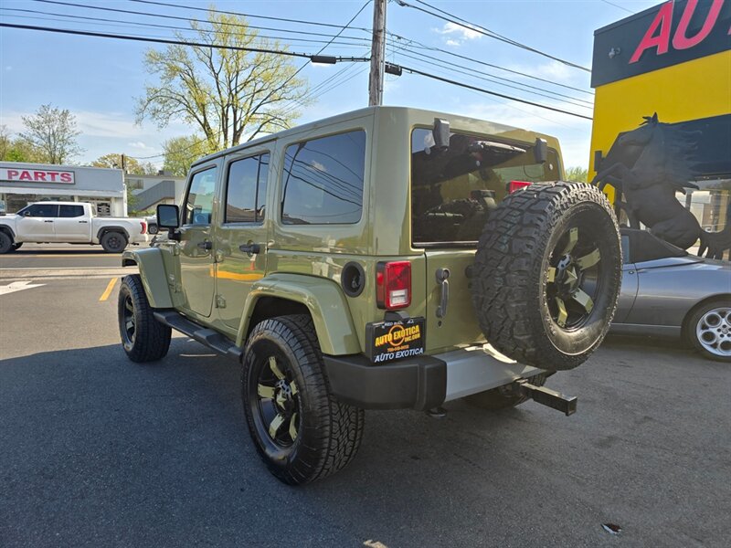2013 Jeep Wrangler Sahara  
