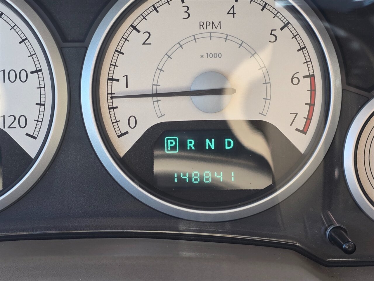 2008 Chrysler Town & Country Limited - Photo 5 - Red Bank, NJ 07701