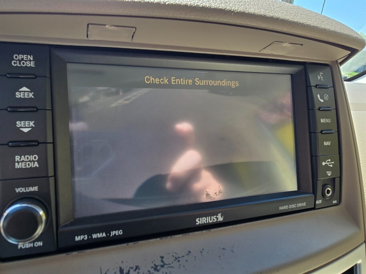 2008 Chrysler Town & Country Limited - Photo 10 - Red Bank, NJ 07701