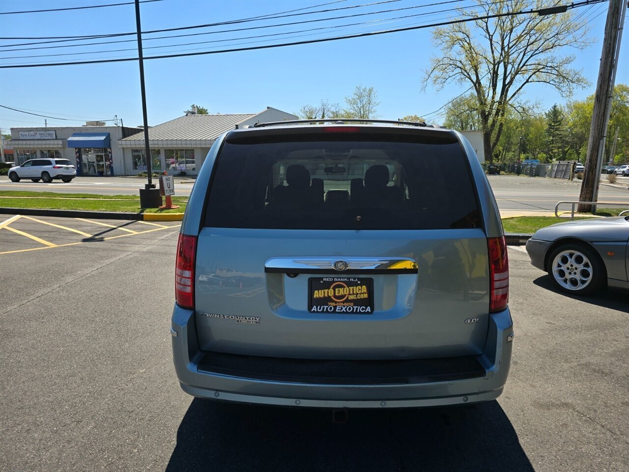 2008 Chrysler Town & Country Limited - Photo 23 - Red Bank, NJ 07701