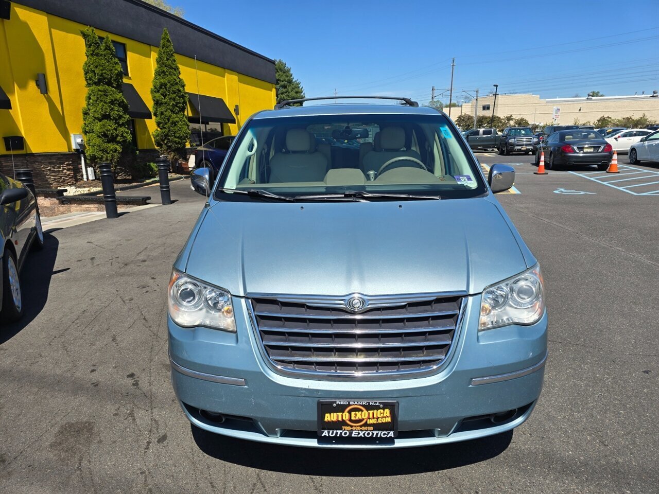 2008 Chrysler Town & Country Limited - Photo 21 - Red Bank, NJ 07701