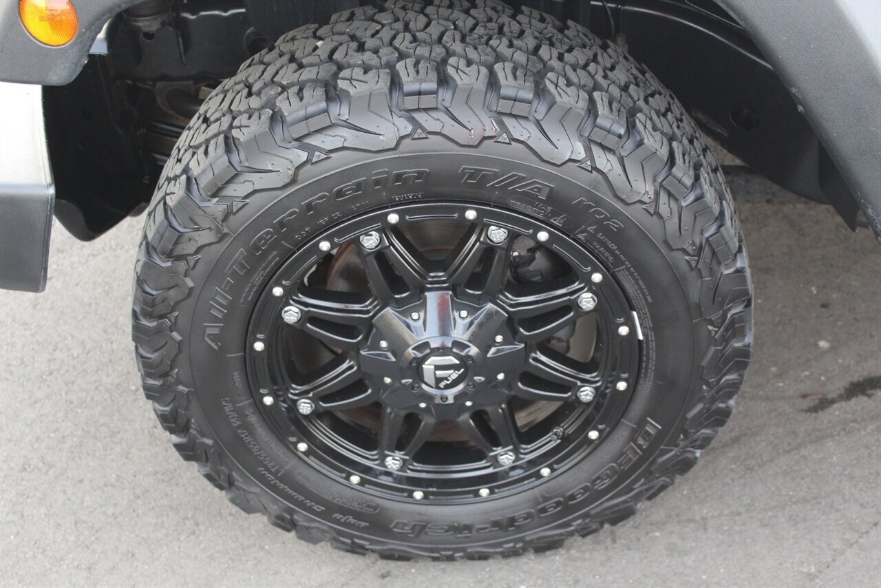 2017 Jeep Wrangler Unlimited Sport S - Photo 25 - Red Bank, NJ 07701
