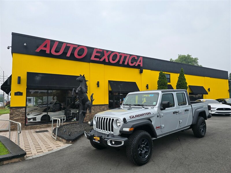 2023 Jeep Gladiator Sport  