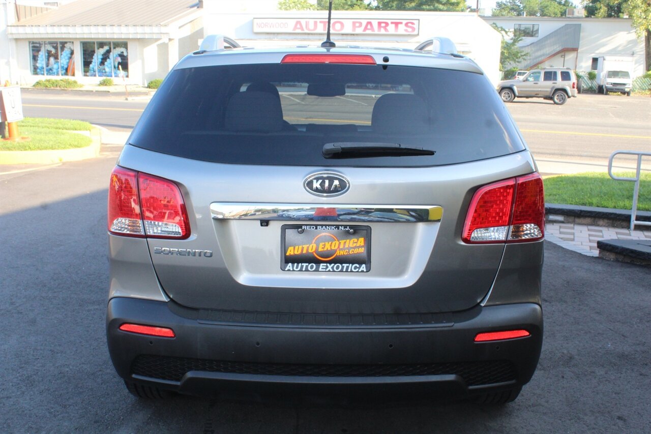 2011 Kia Sorento LX - Photo 21 - Red Bank, NJ 07701