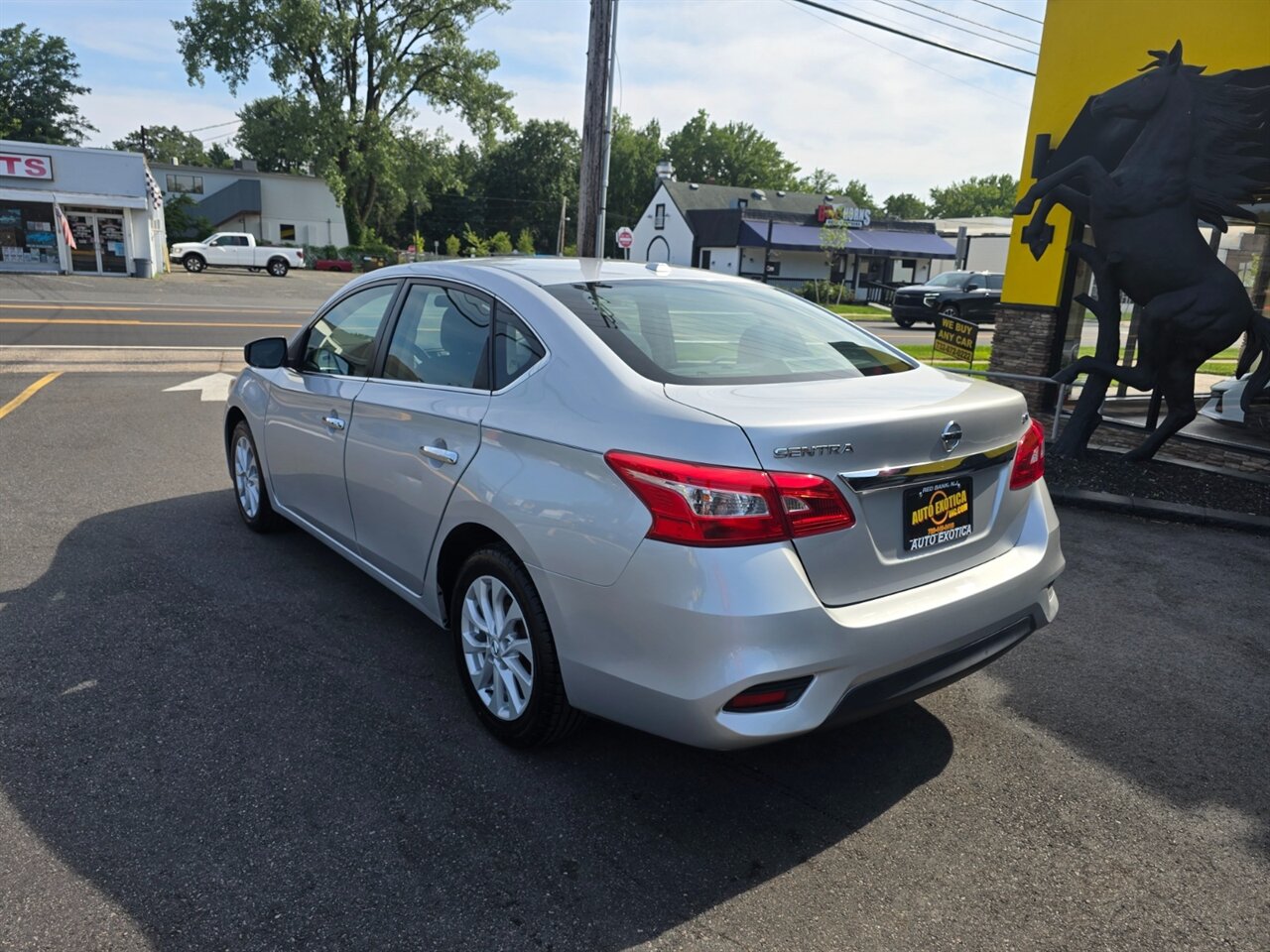 2019 Nissan Sentra SV - Photo 2 - Red Bank, NJ 07701