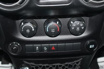 2015 Jeep Wrangler Unlimited Sport   - Photo 8 - Red Bank, NJ 07701