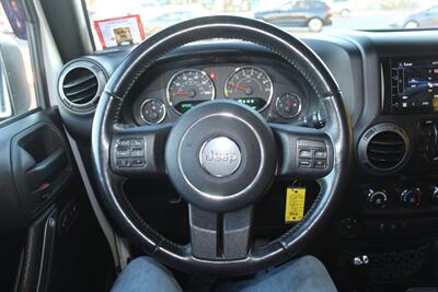 2015 Jeep Wrangler Unlimited Sport   - Photo 6 - Red Bank, NJ 07701