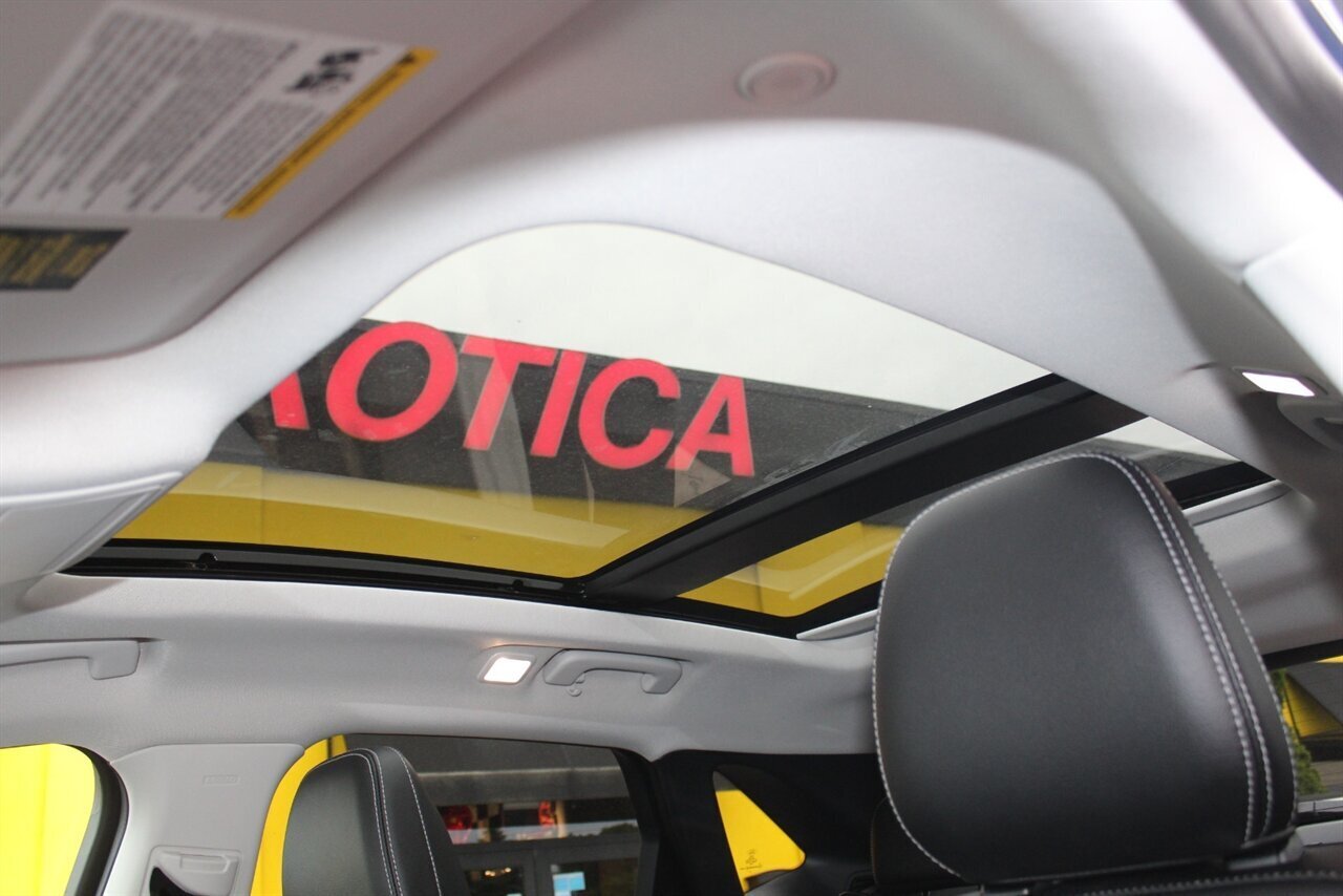 2022 Ford Escape Plug-In Hybrid SEL - Photo 19 - Red Bank, NJ 07701