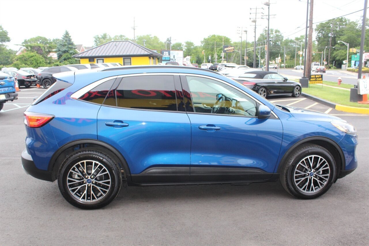 2022 Ford Escape Plug-In Hybrid SEL - Photo 24 - Red Bank, NJ 07701