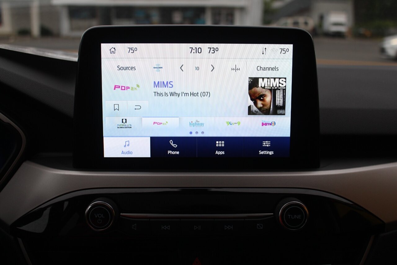 2022 Ford Escape Plug-In Hybrid SEL - Photo 7 - Red Bank, NJ 07701