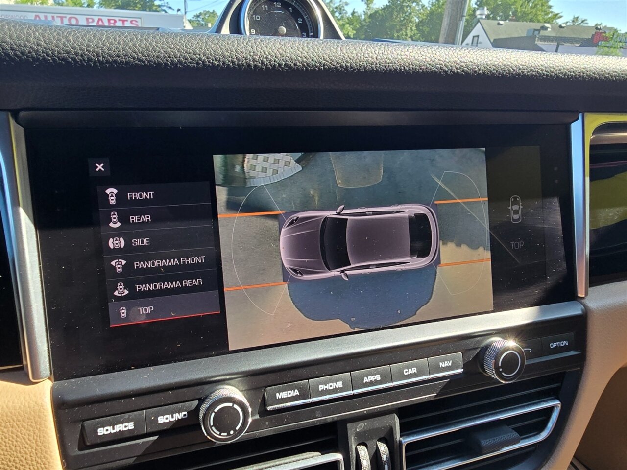 2021 Porsche Macan - Photo 9 - Red Bank, NJ 07701