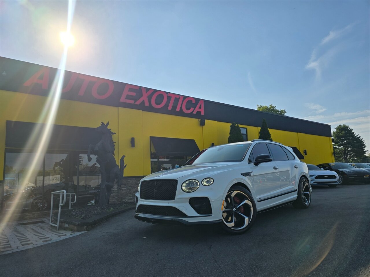 2022 Bentley Bentayga S V8   - Photo 1 - Red Bank, NJ 07701