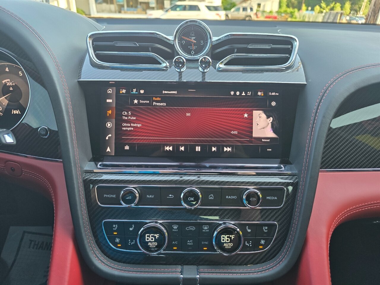 2022 Bentley Bentayga S V8 - Photo 11 - Red Bank, NJ 07701