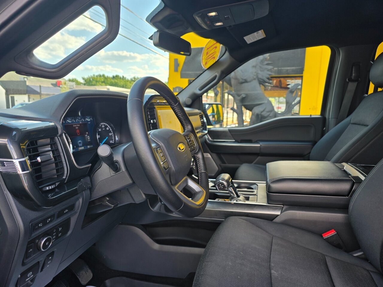 2021 Ford F-150 XLT - Photo 17 - Red Bank, NJ 07701