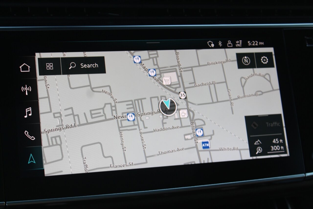 2021 Audi Q8 quattro Premium Plus   - Photo 10 - Red Bank, NJ 07701