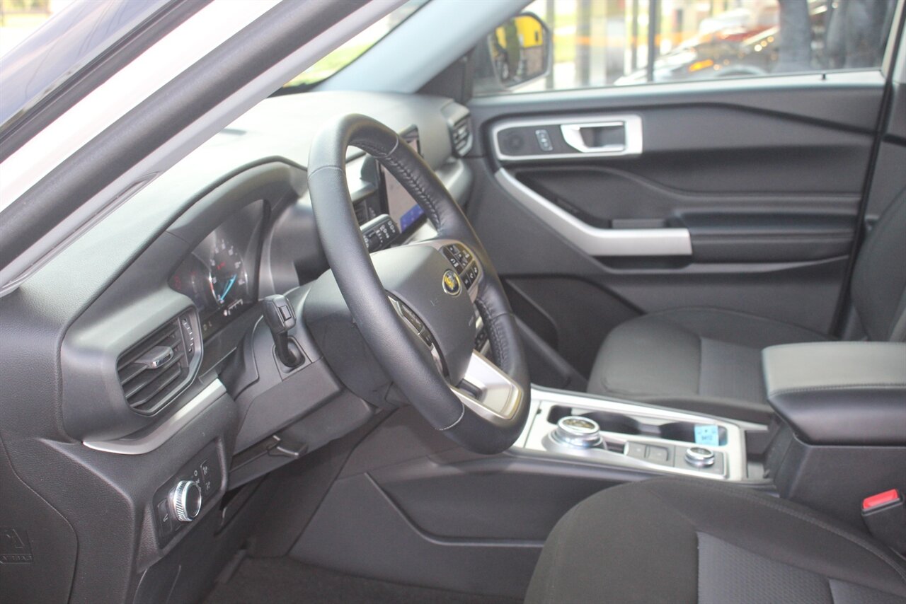 2022 Ford Explorer XLT - Photo 18 - Red Bank, NJ 07701