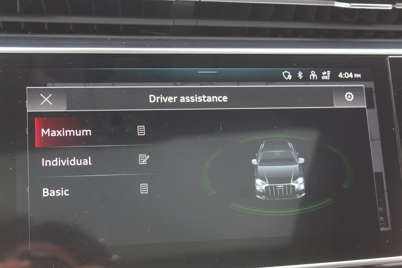 2022 Audi Q8 quattro Premium Plus - Photo 11 - Red Bank, NJ 07701