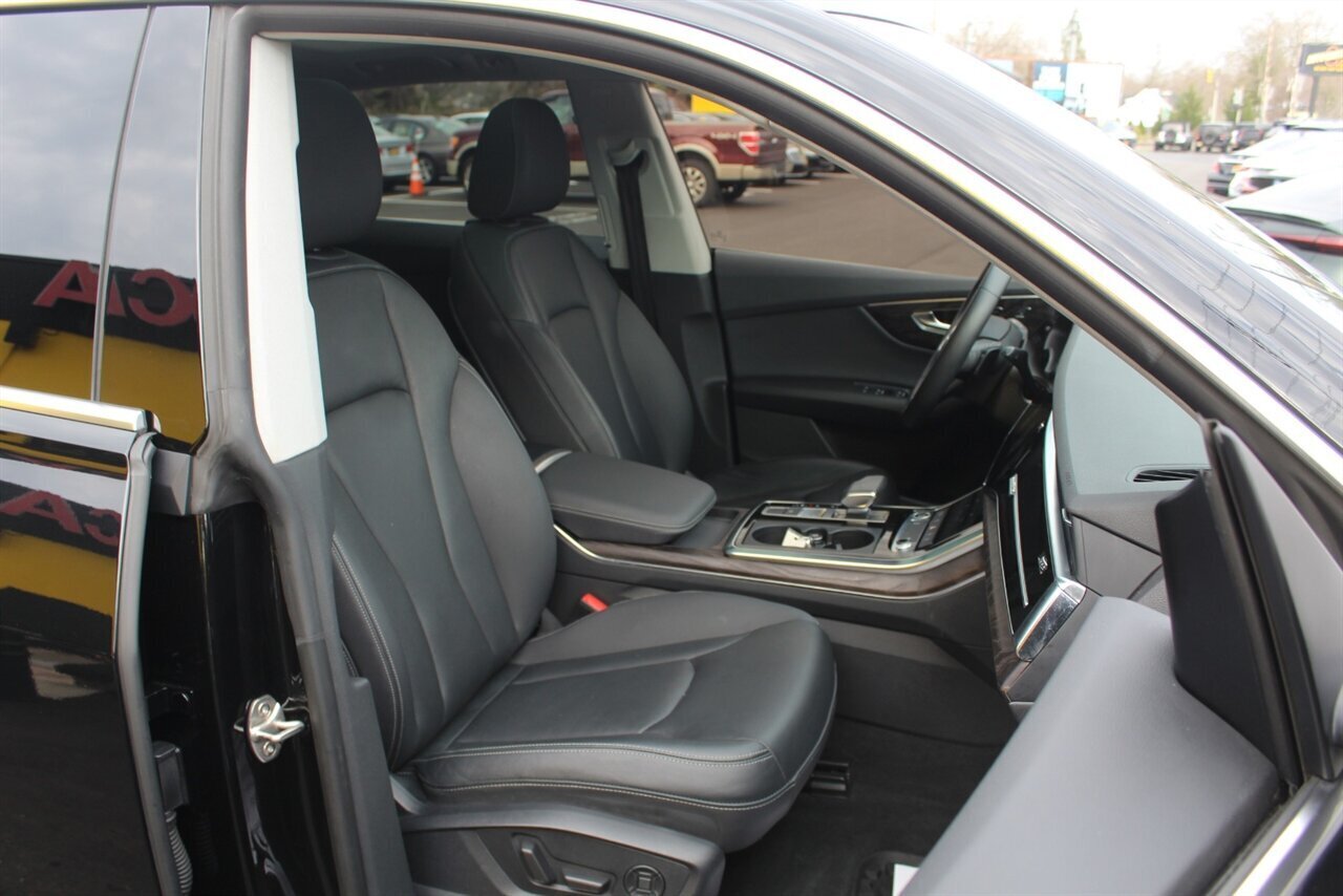 2022 Audi Q8 quattro Premium Plus - Photo 16 - Red Bank, NJ 07701
