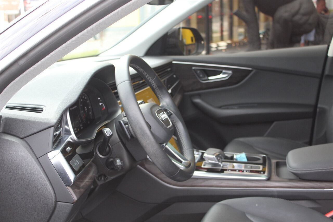 2022 Audi Q8 quattro Premium Plus - Photo 19 - Red Bank, NJ 07701