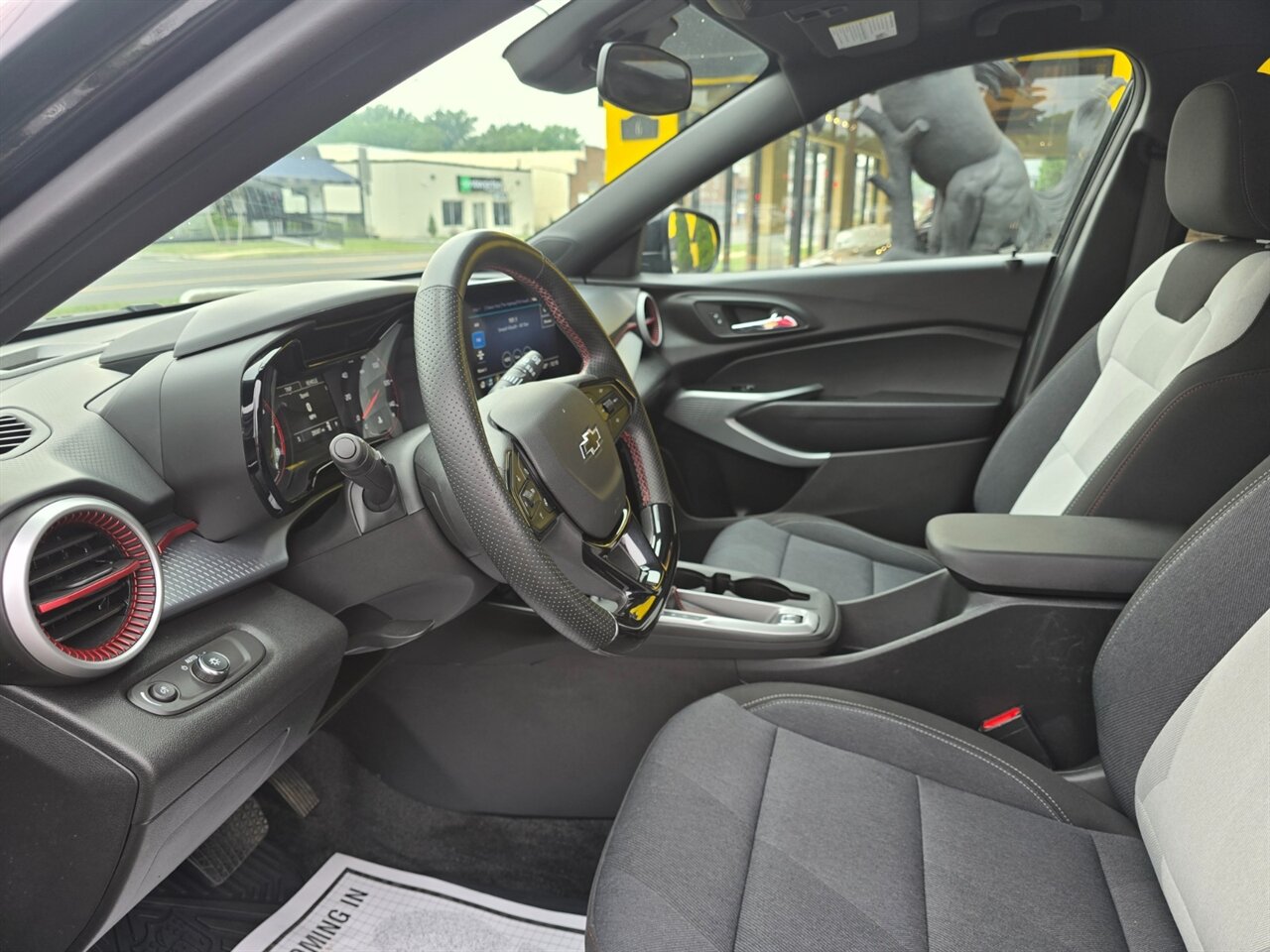 2024 Chevrolet Trax RS - Photo 15 - Red Bank, NJ 07701