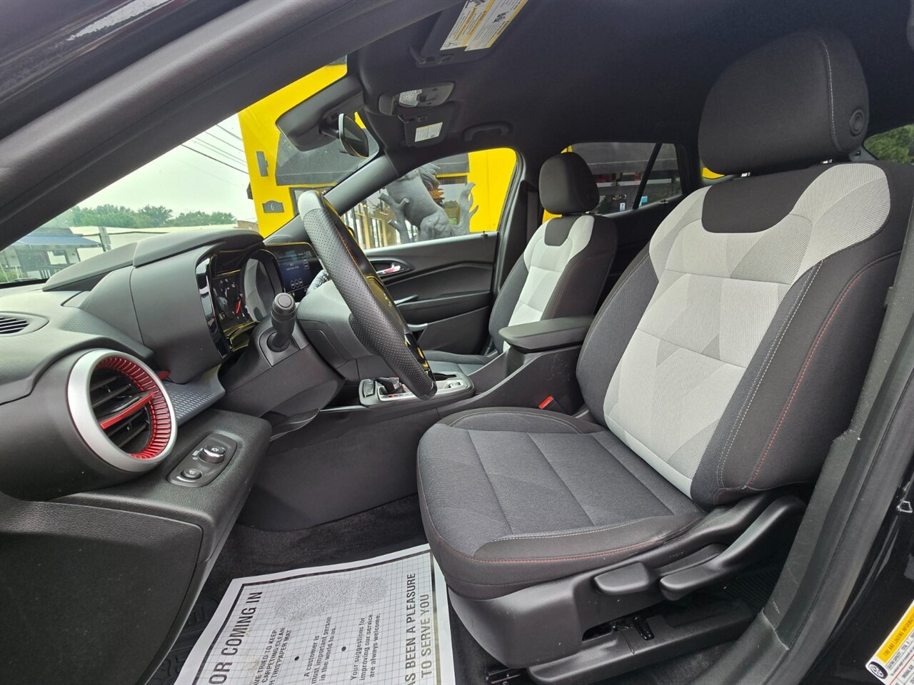 2024 Chevrolet Trax RS - Photo 10 - Red Bank, NJ 07701