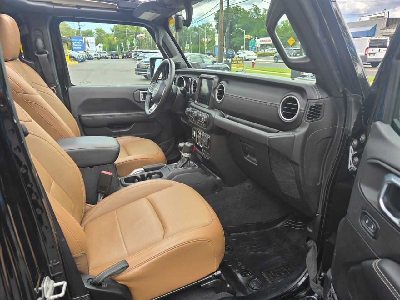 2021 Jeep Wrangler Unlimited Sahara - Photo 14 - Red Bank, NJ 07701