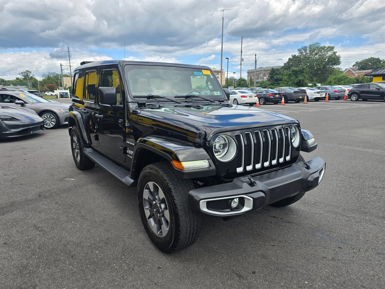 2021 Jeep Wrangler Unlimited Sahara - Photo 4 - Red Bank, NJ 07701