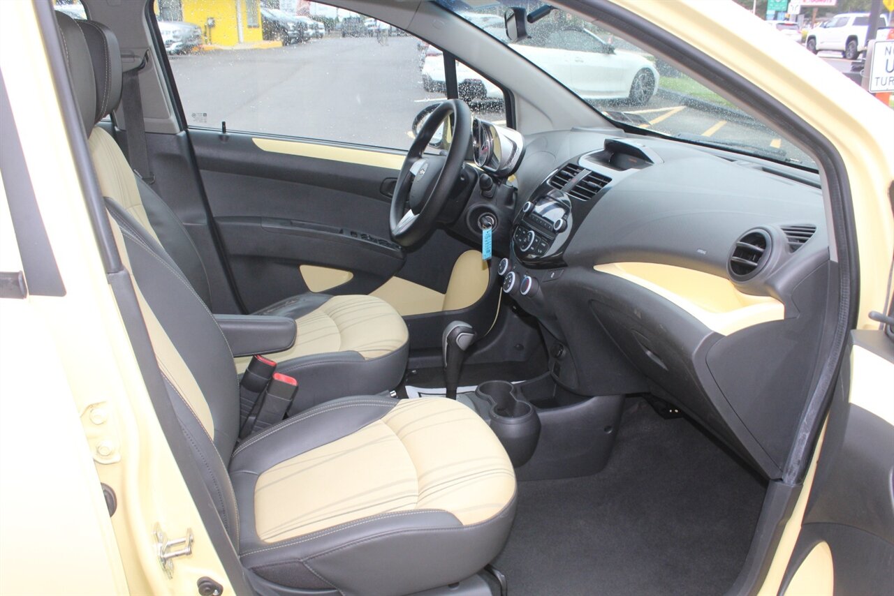 2013 Chevrolet Spark LS photo 9