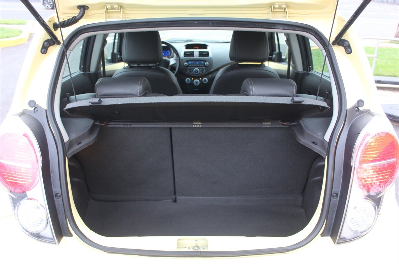 2013 Chevrolet Spark LS photo 15