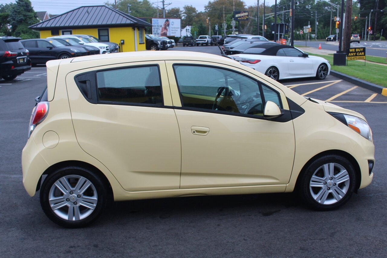 2013 Chevrolet Spark LS photo 19