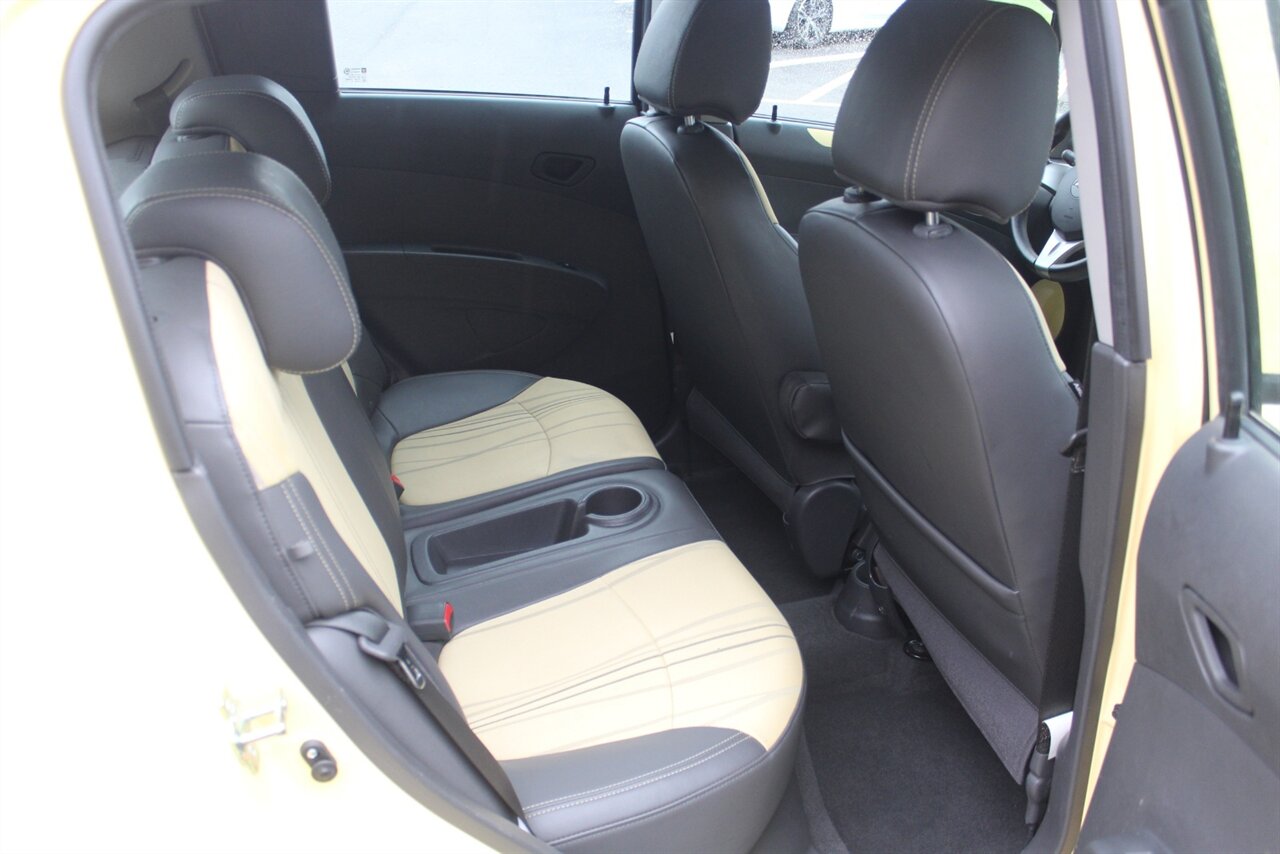 2013 Chevrolet Spark LS photo 11