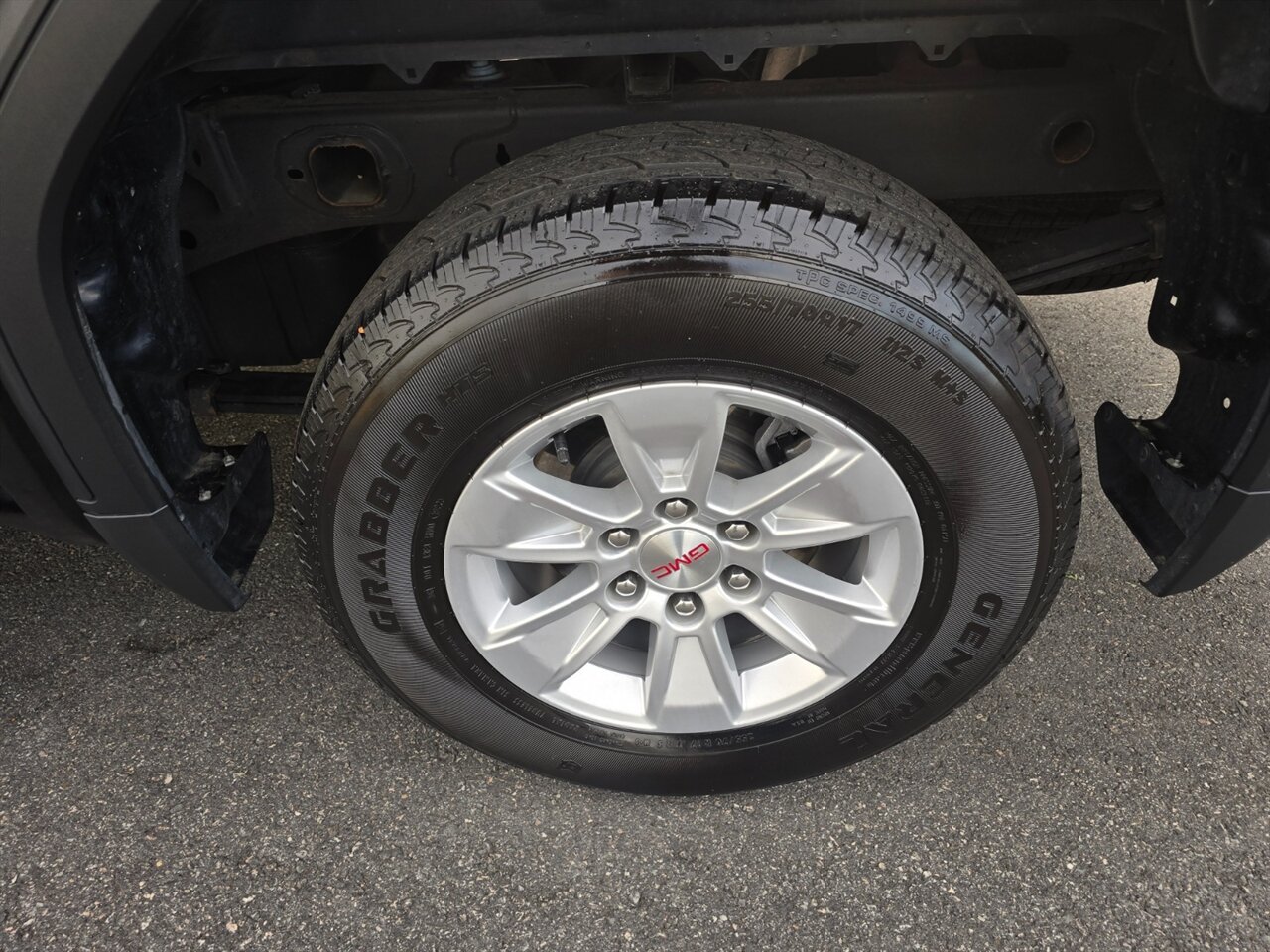 2022 GMC Sierra 1500 SLE - Photo 23 - Red Bank, NJ 07701