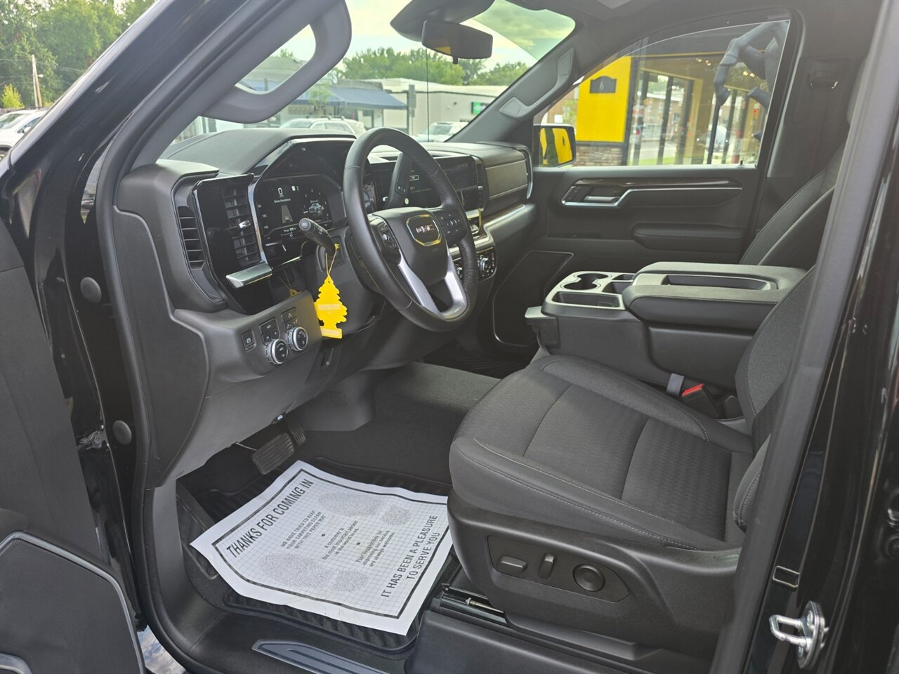 2022 GMC Sierra 1500 SLE - Photo 9 - Red Bank, NJ 07701