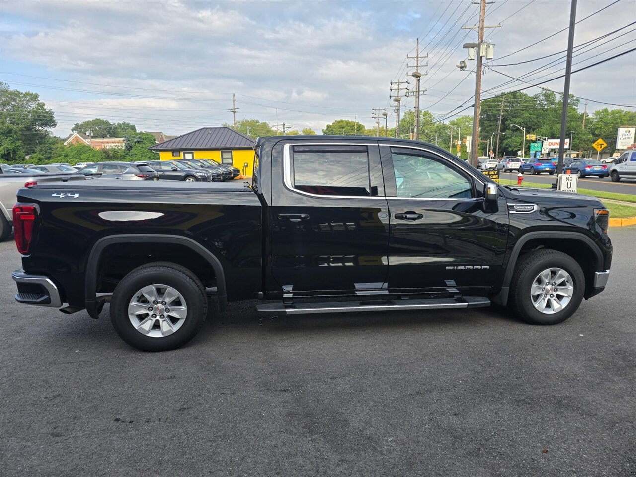 2022 GMC Sierra 1500 SLE - Photo 21 - Red Bank, NJ 07701