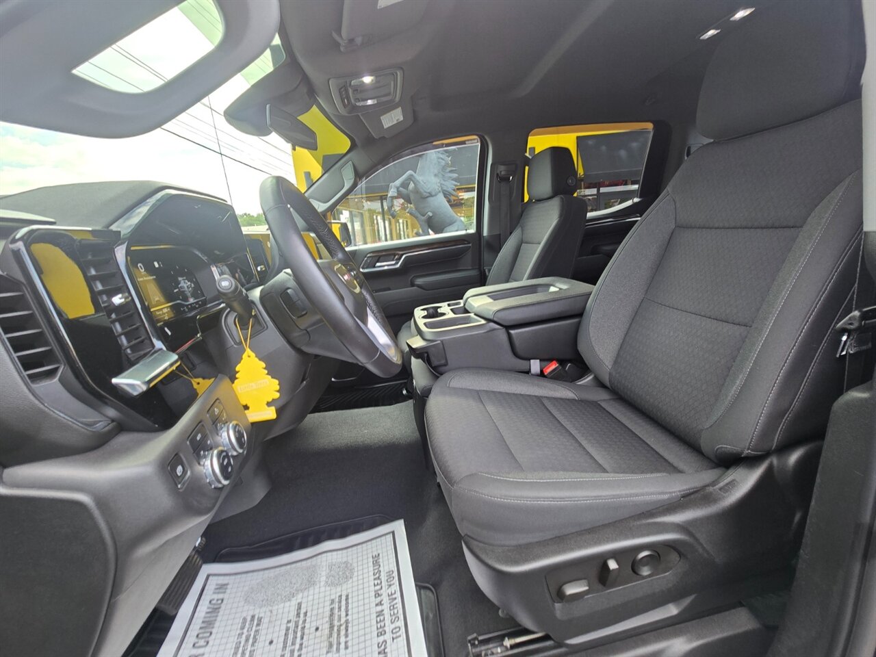 2022 GMC Sierra 1500 SLE - Photo 10 - Red Bank, NJ 07701