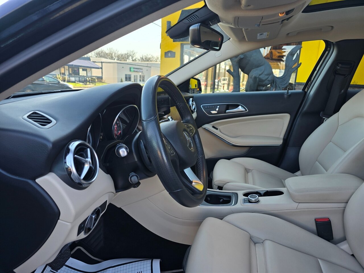 2018 Mercedes-Benz GLA 250 4MATIC - Photo 43 - Red Bank, NJ 07701