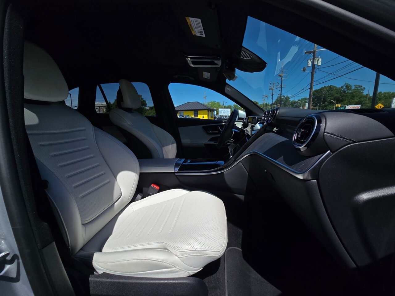 2023 Mercedes-Benz GLC 300 4MATIC - Photo 40 - Red Bank, NJ 07701