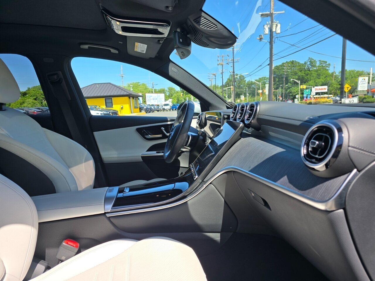 2023 Mercedes-Benz GLC 300 4MATIC - Photo 17 - Red Bank, NJ 07701