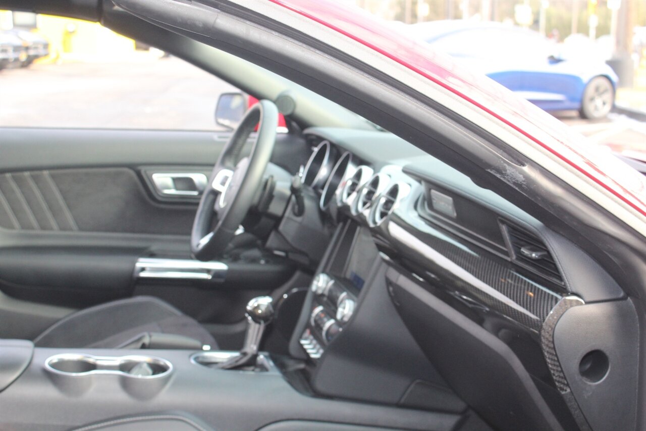 2021 Ford Mustang EcoBoost Premium - Photo 16 - Red Bank, NJ 07701