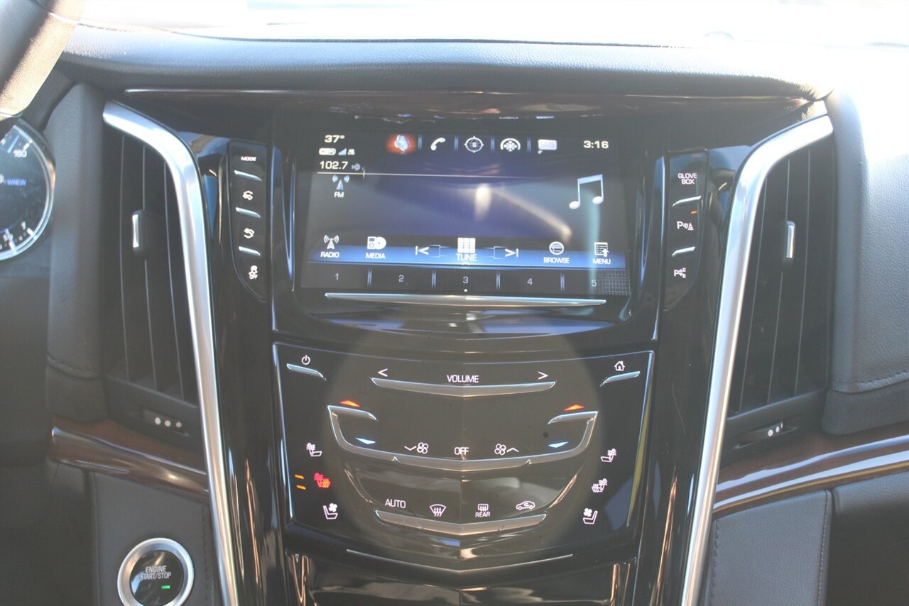 2019 Cadillac Escalade ESV Standard - Photo 7 - Red Bank, NJ 07701