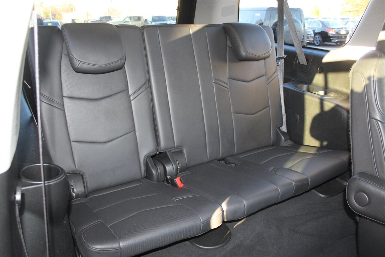2019 Cadillac Escalade ESV Standard - Photo 18 - Red Bank, NJ 07701